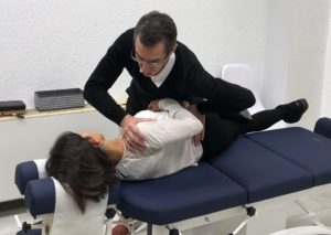 La quiropráctica es una terapia alternativa natural